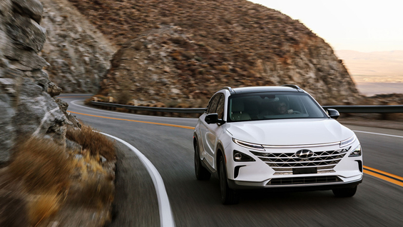 Hyundai desvela el nombre del nuevo SUV que funciona con pila de combustible, el Hyundai NEXO. Foto: Hyundai