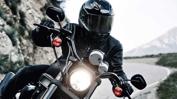 Te traemos siete claves que debes tener en cuenta para cuidar tu moto y tener un viaje seguro.