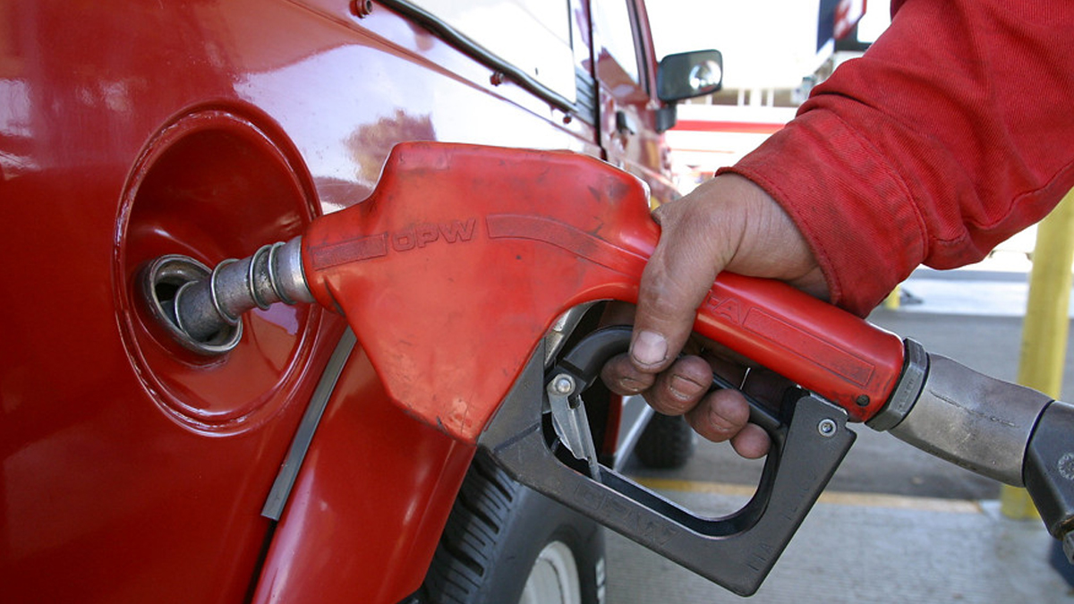 Para definir el precio de la gasolina y el Acpm, el Ministerio de Minas aplica una política de precios de combustibles fundamentada en criterios de eficiencia y estabilidad. Foto: Colprensa