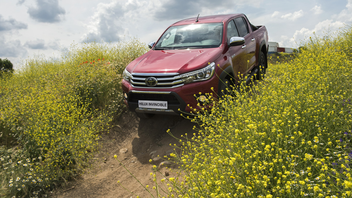 Con el nombre de 'Invincible', esta versión comercializada en Europa busca hacer honor a los 50 años de uno de los vehículos más representativos en Estados Unidos durante el siglo pasado. Foto: Toyota Press