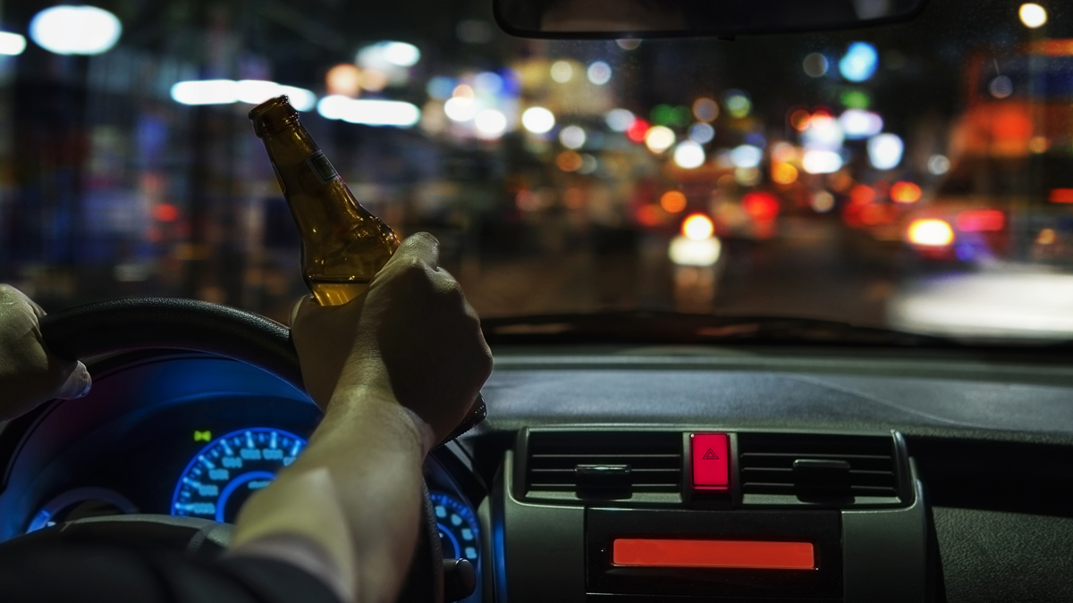 Ser el conductor designado para una salida nocturna no siempre es la elección más divertida de todas. Sin embargo, es una de las tareas más importantes de la noche. Foto: Ingimage