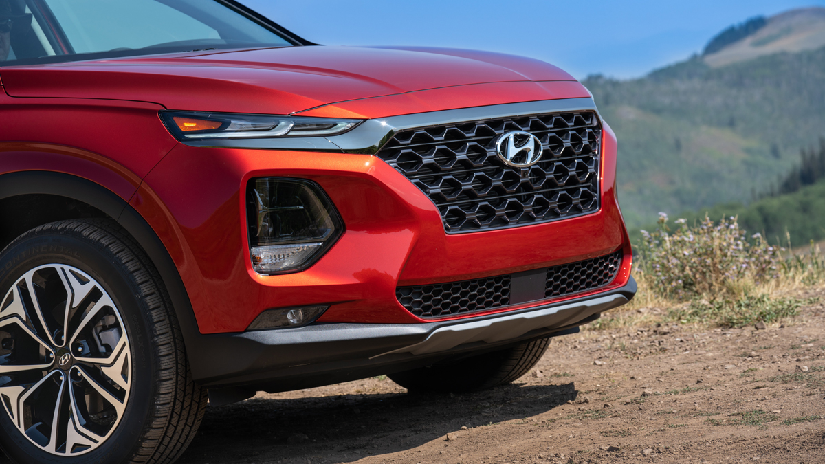 De los diez vehículos reconocidos de Hyundai con las máximas calificaciones en seguridad, cinco se comercializan en Colombia: Accent, Elantra, Ioniq Híbrido, Tucson y Santa Fe.  Foto: Hyundai