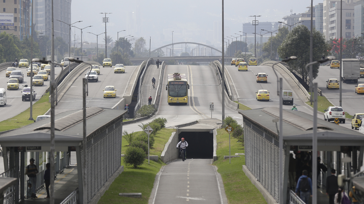 La Alcaldía Mayor de Bogotá informó que en total se movilizaron más de dos millones de personas en bicicletas, la contaminación se redujo 20% y los niveles de ruido cayeron a más de 50%. Foto: Colprensa