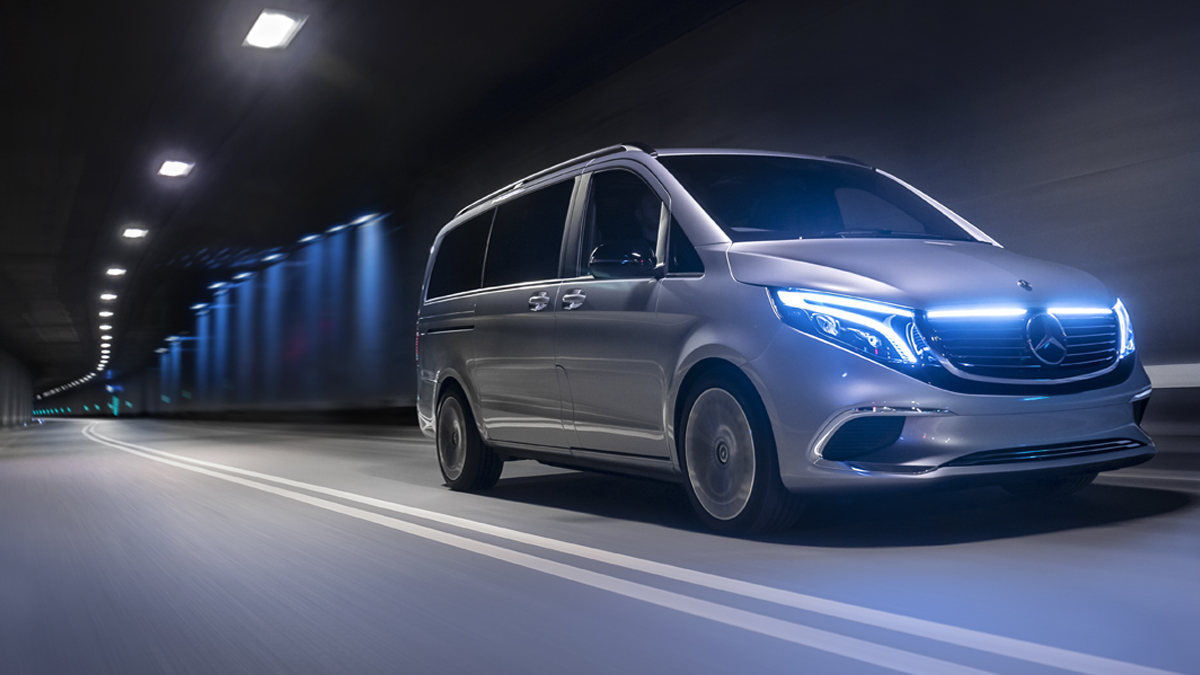 La principal novedad de Mercedes-Benz en el Salón de Ginebra ha sido el 'concept' EQV, que se convierte en el primer vehículo de transporte en el segmento premium con un sistema de propulsión eléctrico. Foto: Mercedes-Benz