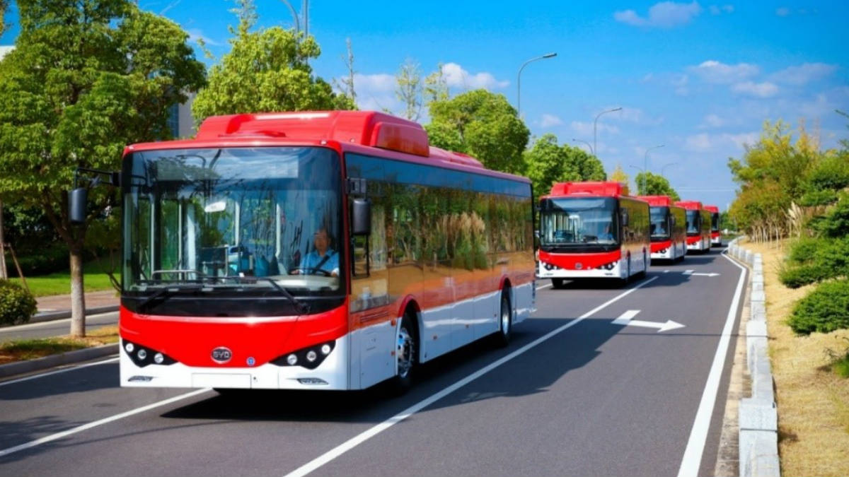 Santiago de Chile cuenta con una flota de buses 100% eléctricos que cualquier ciudad quisiera tener.