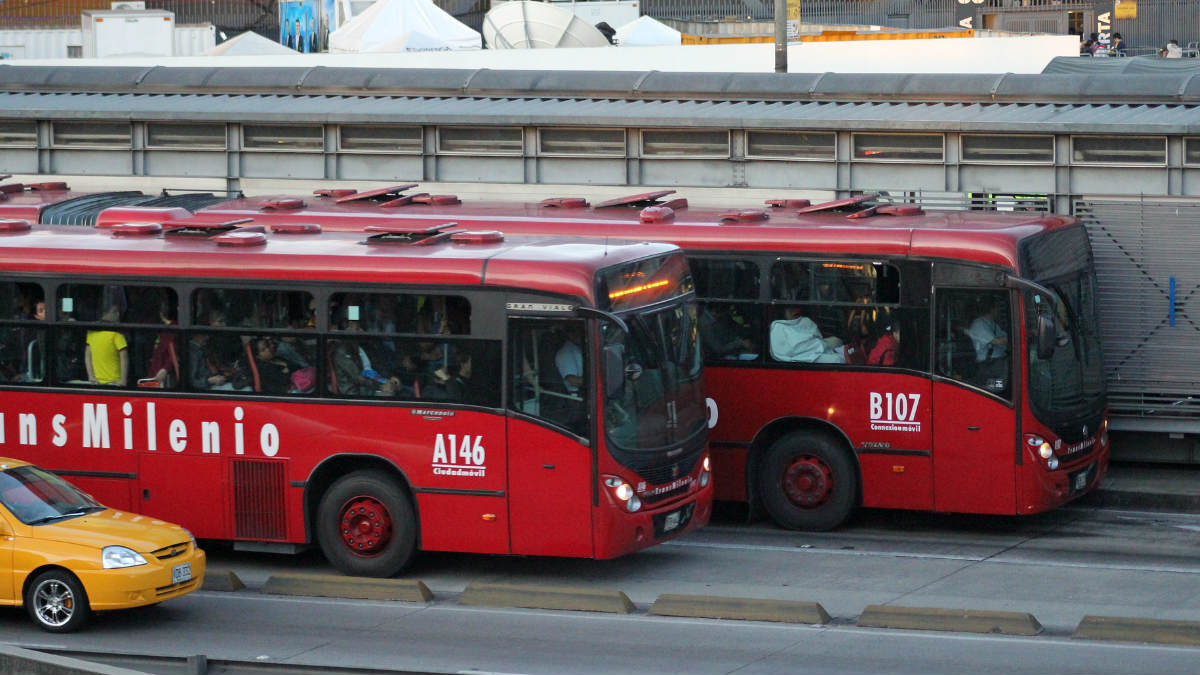 En su segundo día de funcionamiento se registró la falla de uno de los nuevos buses de TransMilenio.