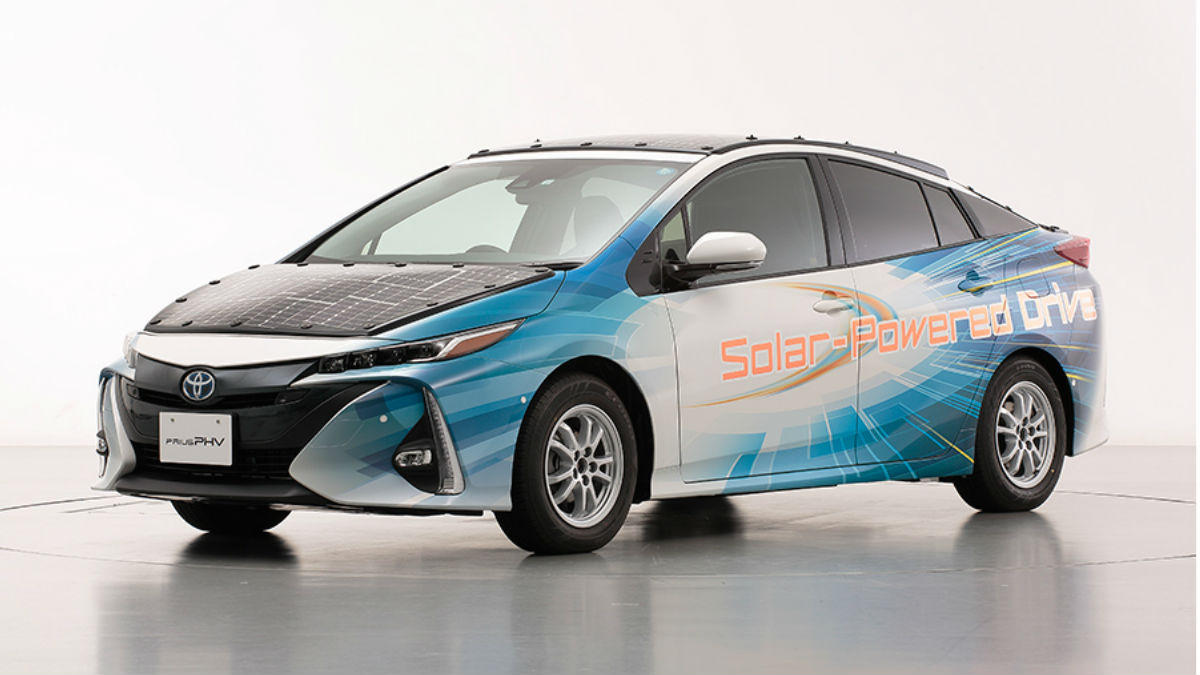 El fabricante japonés quiere llevar más allá la movilidad sostenible usando la energía solar para las baterías de sus autos.