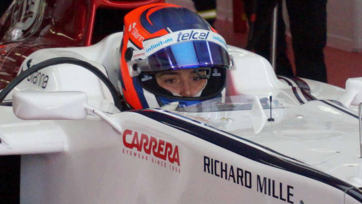 La piloto colombiana correrá en un auto de máxima categoría el próximo viernes.