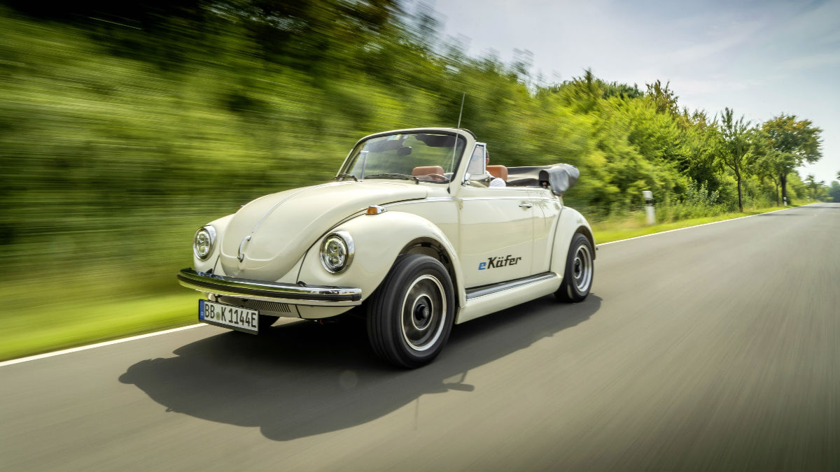 El grupo alemán destacó que la transformación del Beetle a la movilidad eléctrica la llevará a cabo el especialista eClassics. / Europapress