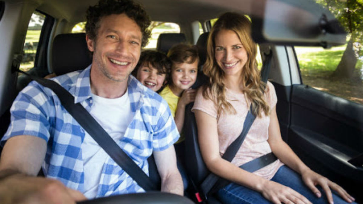 Te entregamos unos consejos para que tú y tu familia estén bien en el automóvil.