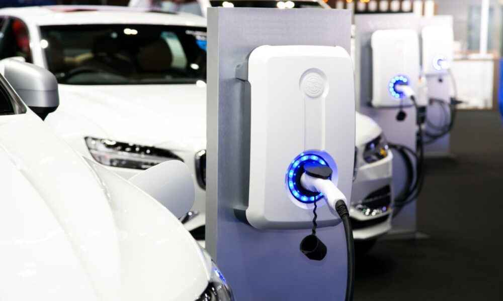 Alerta Ciberseguridad los peligros ocultos en su vehículo eléctrico conectado