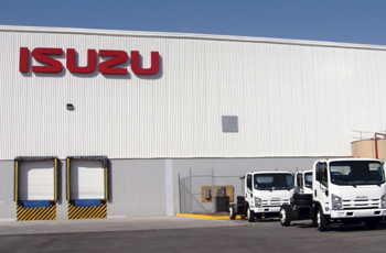 Isuzu le apuesta a Bogotá: abren planta de motores remanufacturados