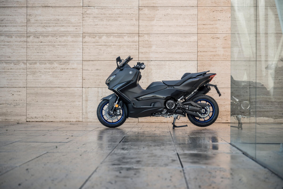 Nueva Yamaha TMAX 2025, ¿vale la pena? detalles y precio