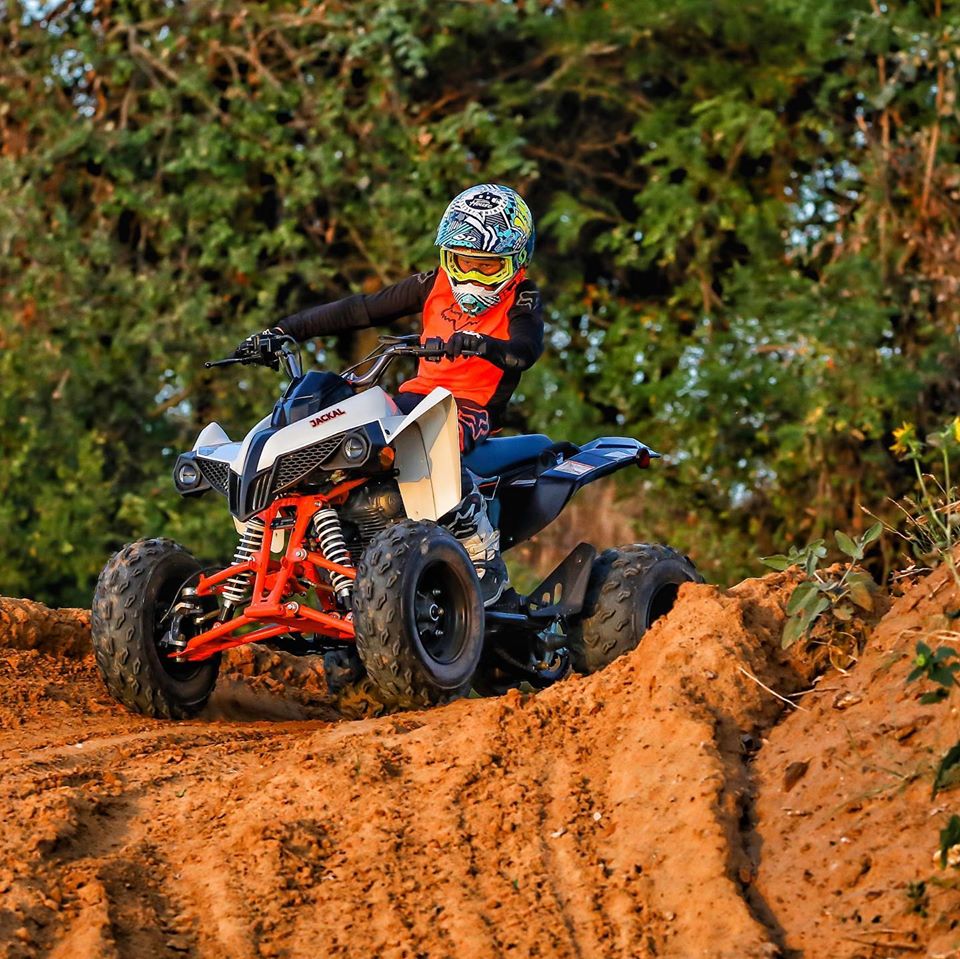 UMA reconocida marca de motos trae un vehículo todo terreno ññ
