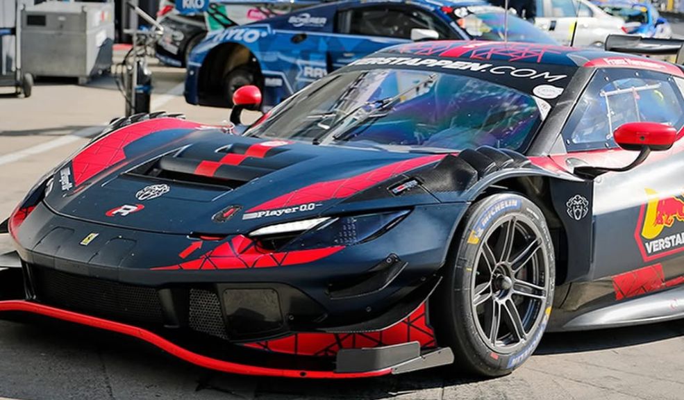 Verstappen se cambia el nombre para manejar un Ferrari en Nürburgring ¿qué está tramando