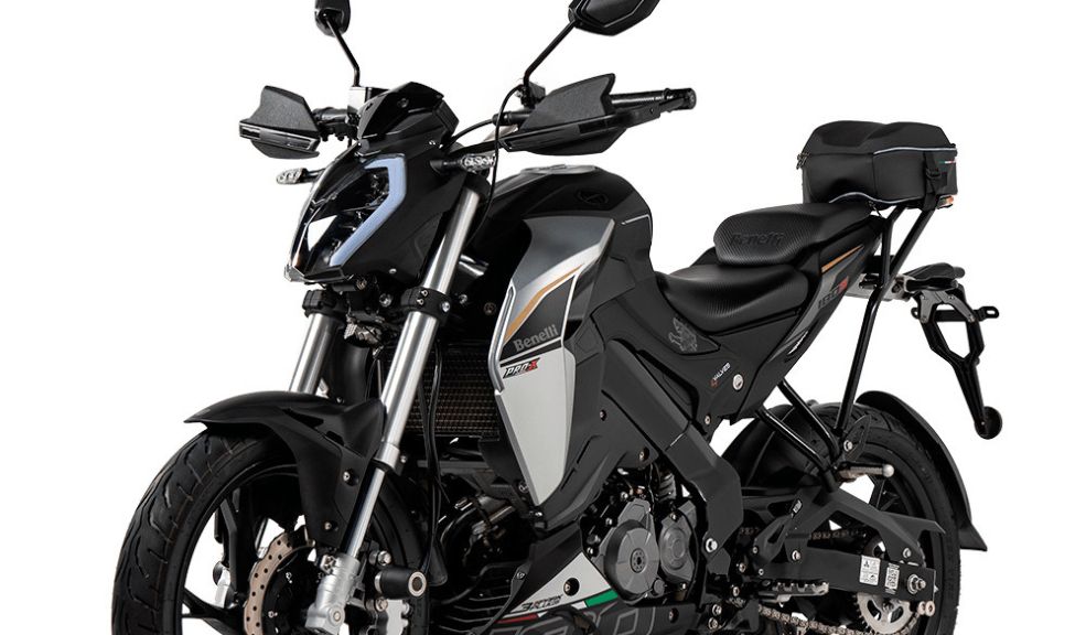 Así es la Benelli 180S Pro-X una naked urbana con espíritu deportivo