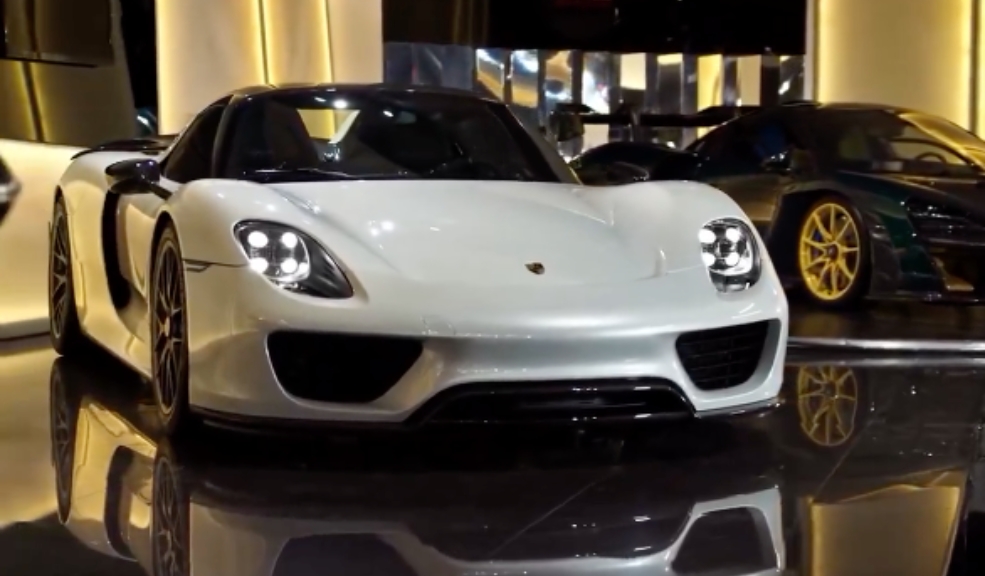 Porsche 918 Spyder el superdeportivo que redefinió la velocidad y la eficiencia