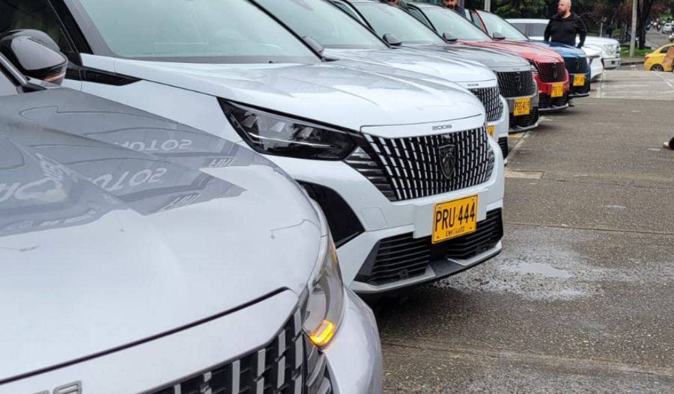Peugeot 2008 llegó a Colombia: el rugido ahora es híbrido