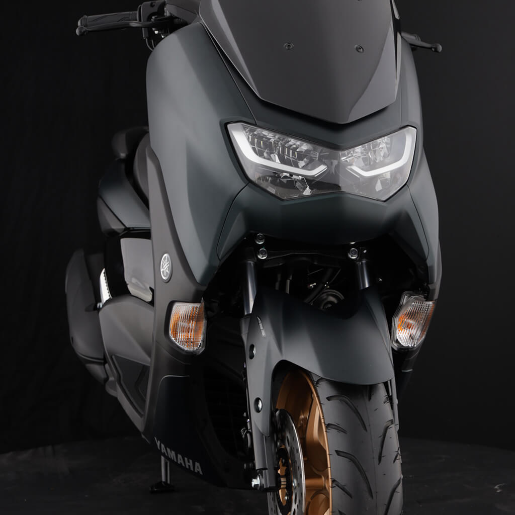 Yamaha NMAX connected detalles y caracteristicas de la scooter deportiva