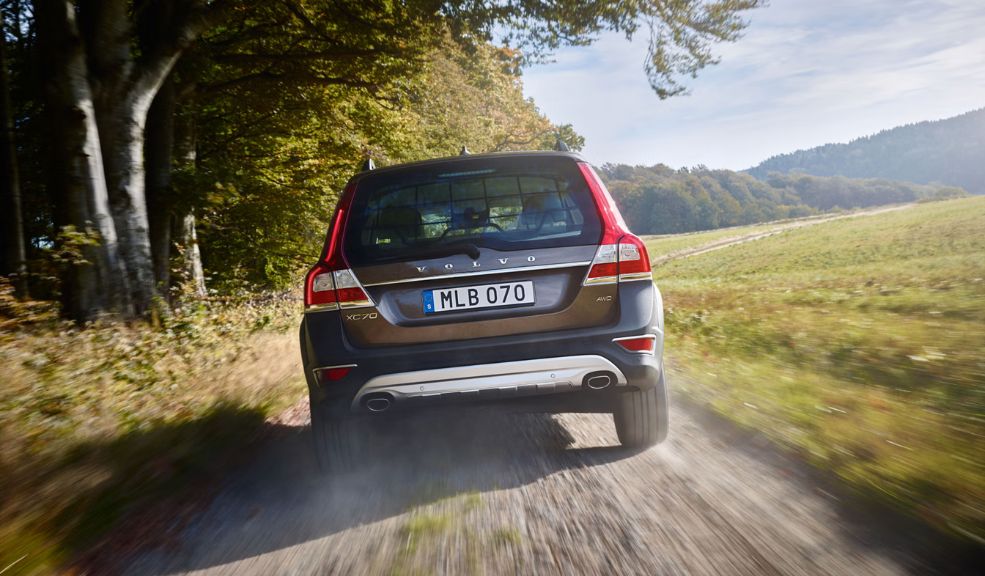 Volvo presentó el XC70: detalles y características de la híbrida
