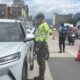 Nueva norma de tránsito en Colombia sancionará a conductores que obstaculicen el carril izquierdo