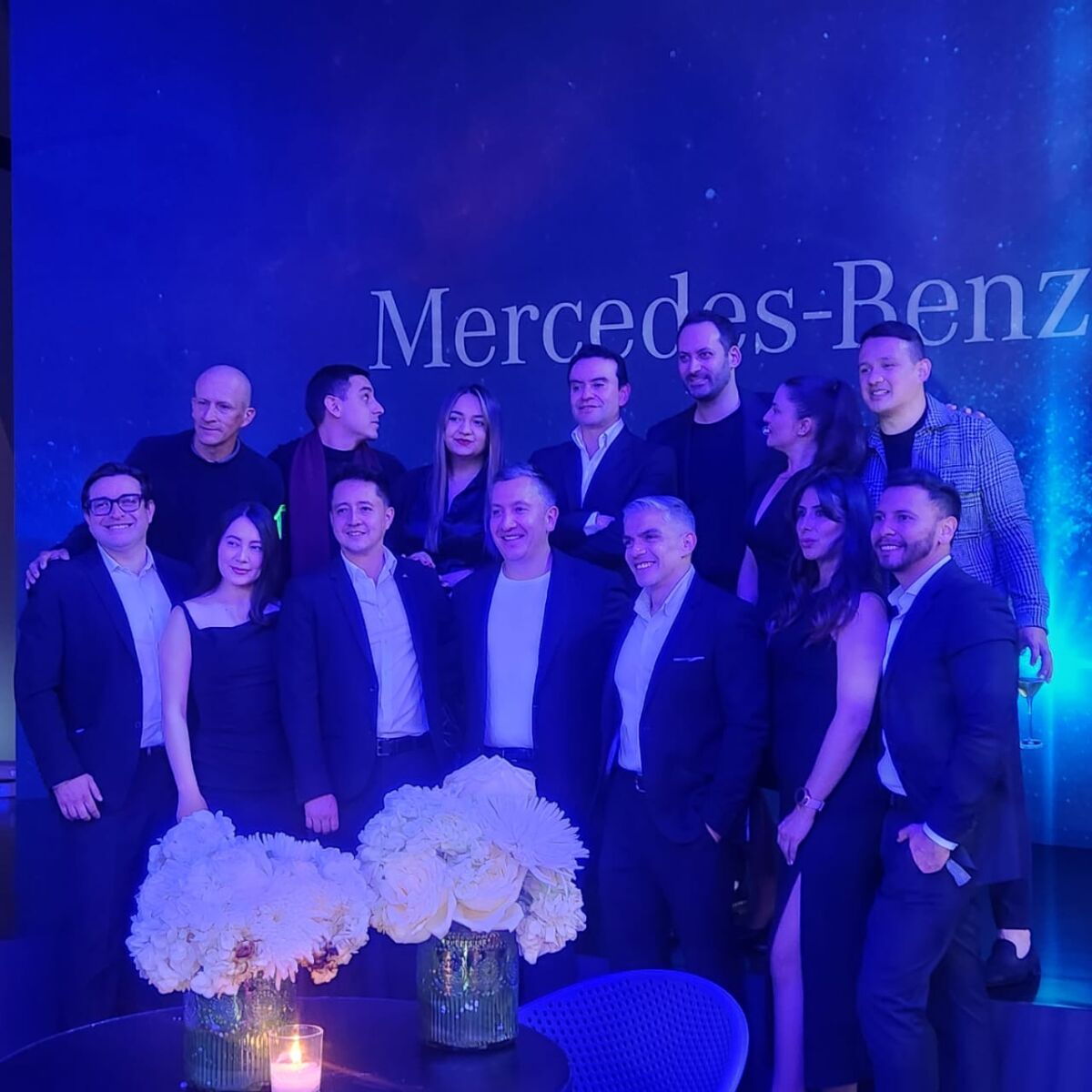 Mercedes-Benz abrió su primera vitrina en Colombia: todos los detalles