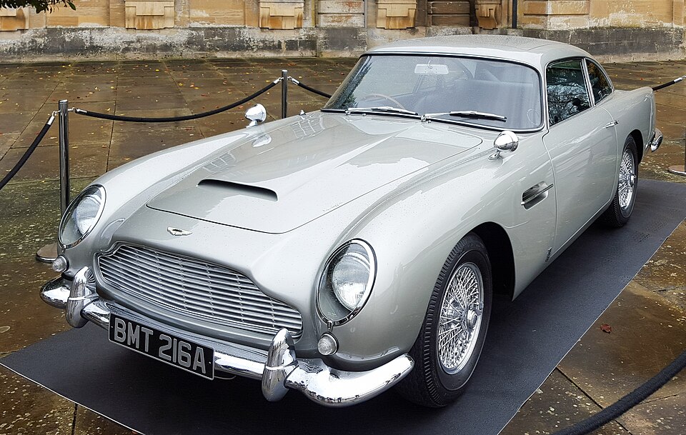 Los carros más icónicos del cine: de 'James Bond' a 'Volver al futuro'