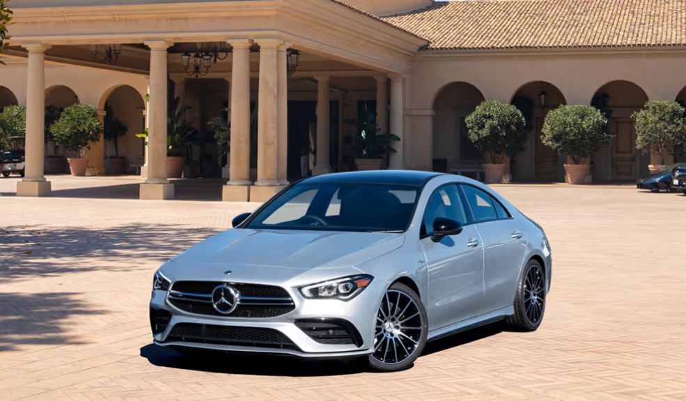 Beéle da de que hablar por su lujoso carro: este sería el precio