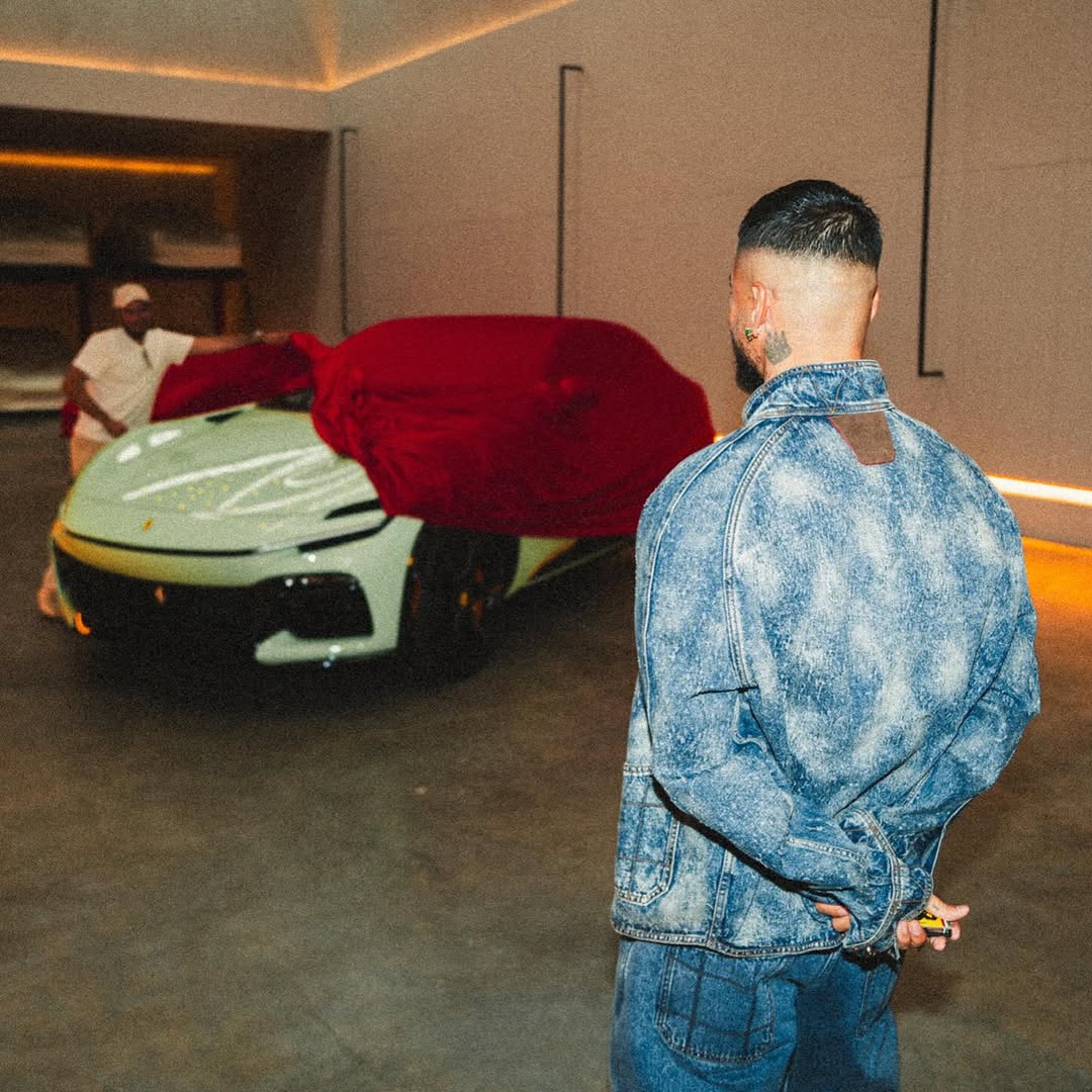 Maluma estrena Ferrari: este es el precio del purosangue