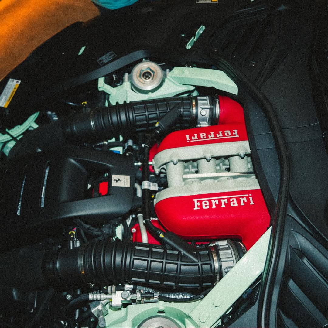 Maluma estrena Ferrari: este es el precio del purosangue