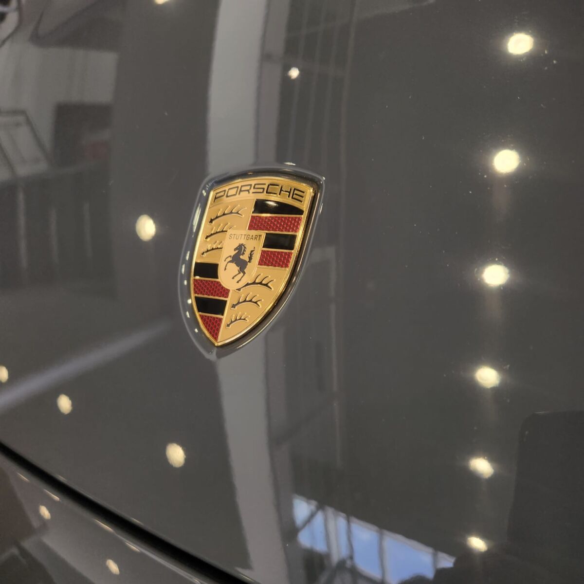 Porsche Carrera GTS T-Hybrid hizo su presentación oficial en Colombia: esto cambió
