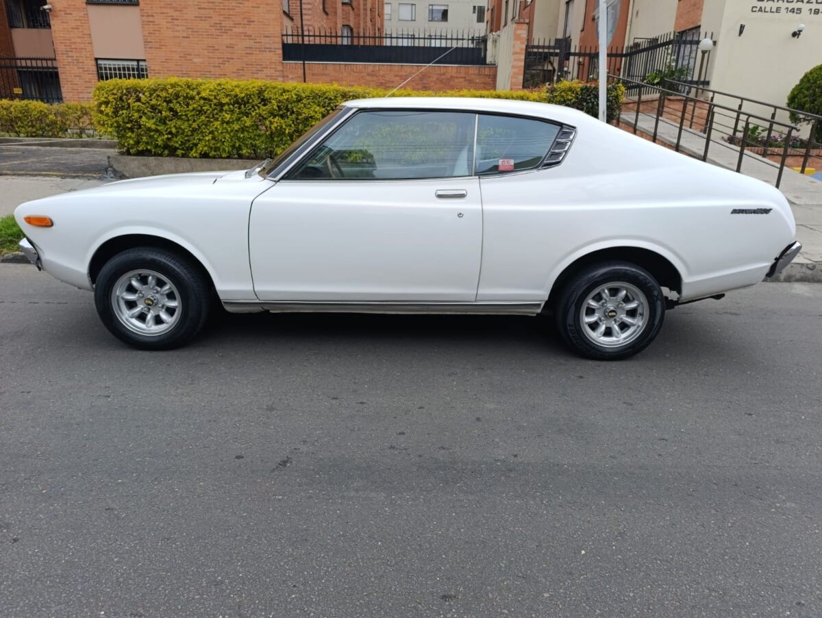 Nissan revela los 12 semifinalistas para elegir su modelo más icónico en Colombia