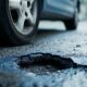 Huecos y baches que le dañan a su carro y cuándo es posible demandar