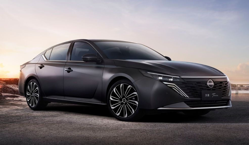 Nissan Teana a gasolina es un hecho características y todos los detalles del japonés