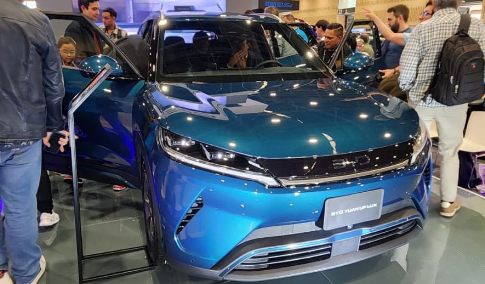 BYD Yuan Up LUX características y precio del lanzamiento en el Salón Internacional del Automóvil 2025