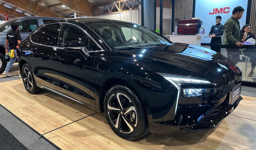 JMC apuesta en grande JMEV y Grand Avenue brillan en el Salón del Automóvil 2025