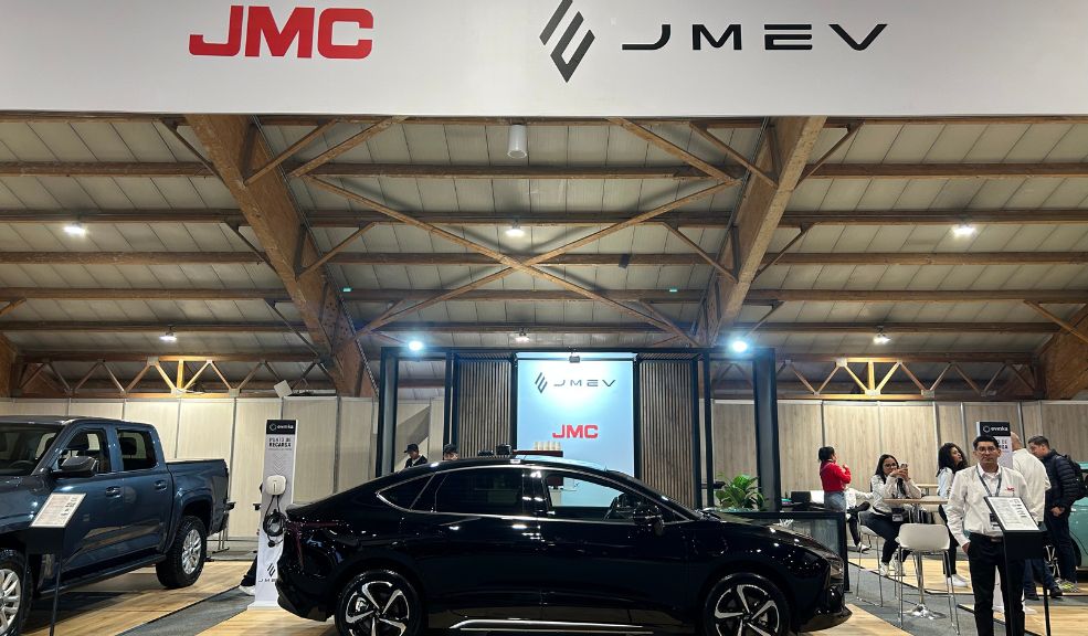 JMC apuesta en grande JMEV y Grand Avenue brillan en el Salón del Automóvil 2025