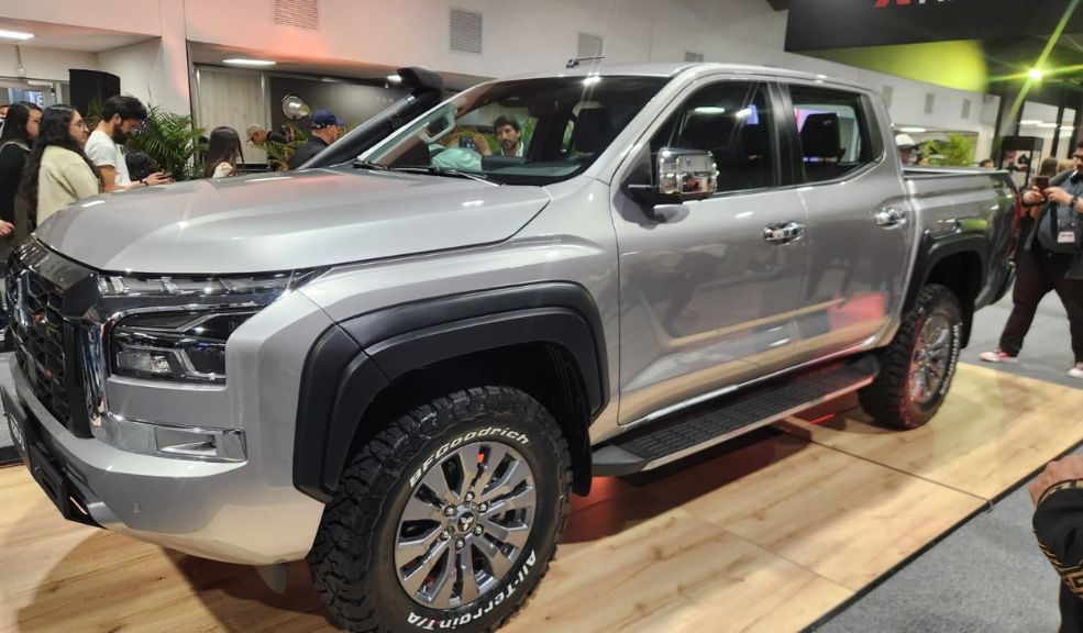 Mitsubishi L200 estrena versión en el Salón Internacional del Automóvil 2025