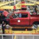 Ford dejará la carrera por los carros eléctricos esto pasará en sus fábricas