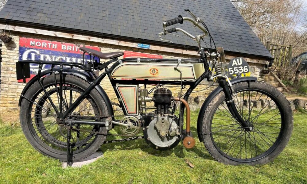 Indignación en el mundo motor por el robo de una motocicleta de 121 años