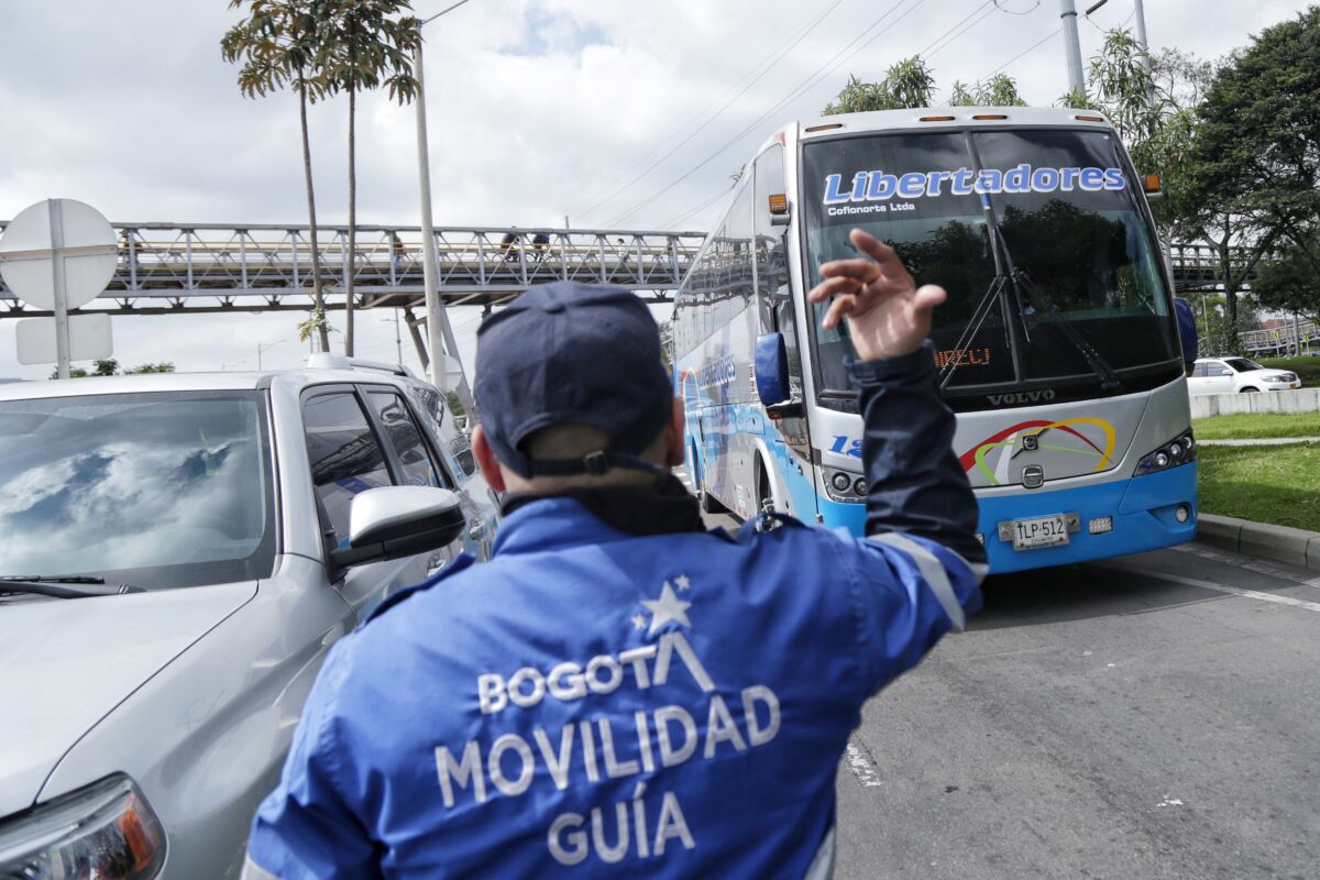 Viajar en diciembre: todo lo que debe llevar para que tránsito no lo pare