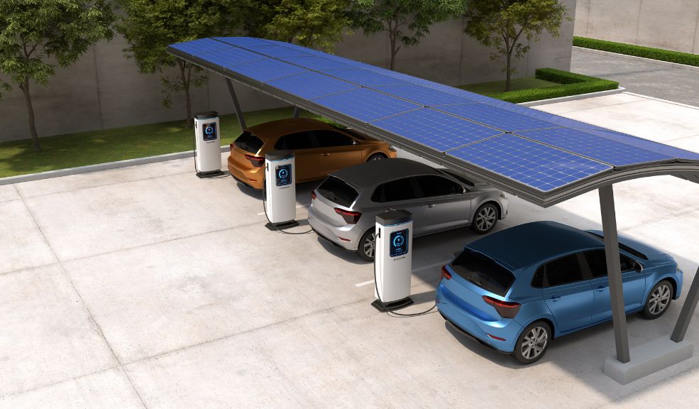 Así puede abrir un vehículo eléctrico, en caso que las puertas no funcionen en una emergencia