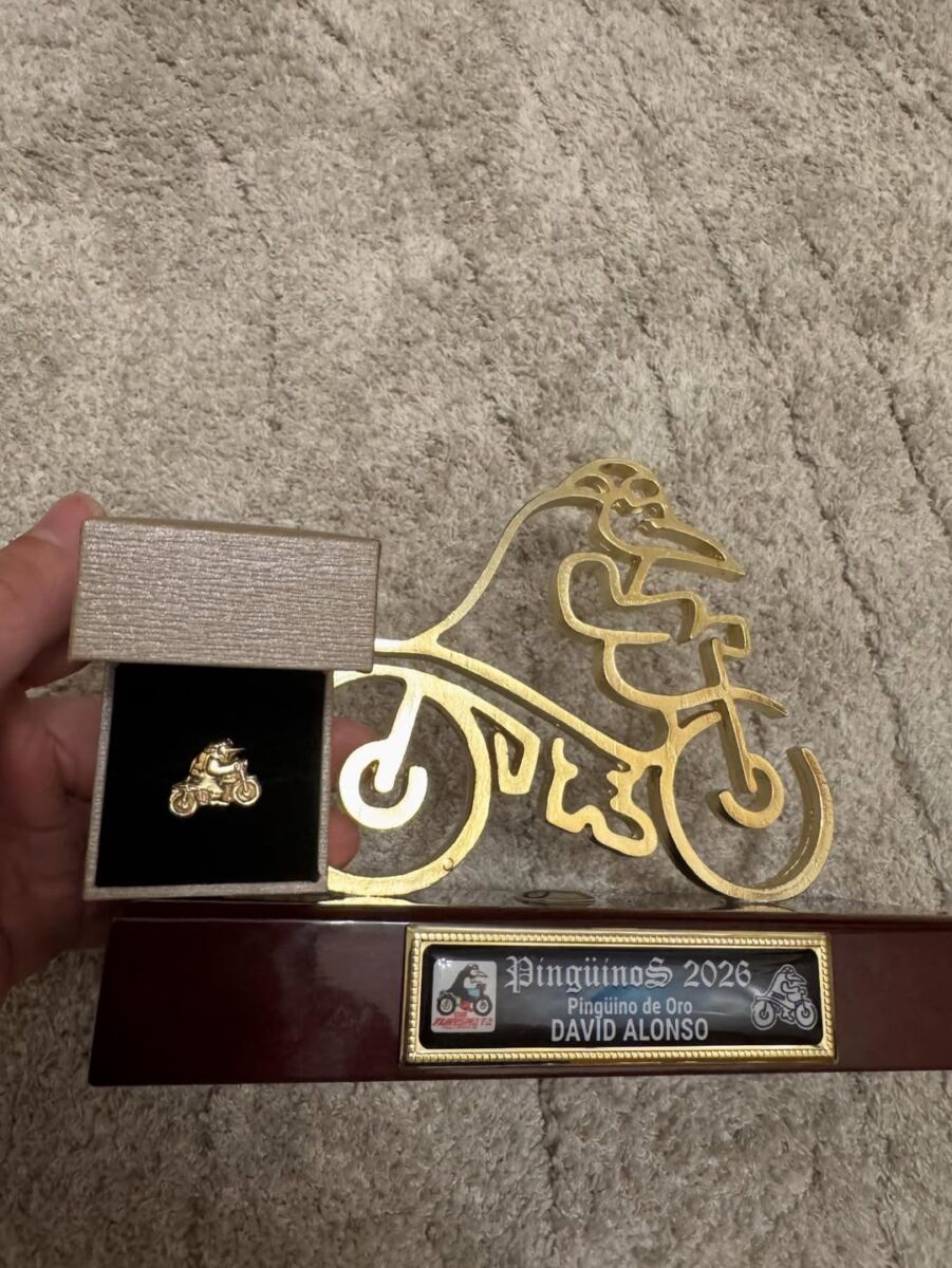 David Alonso recibió el 'Pingüino de Oro' espera consolidarse en Moto2
