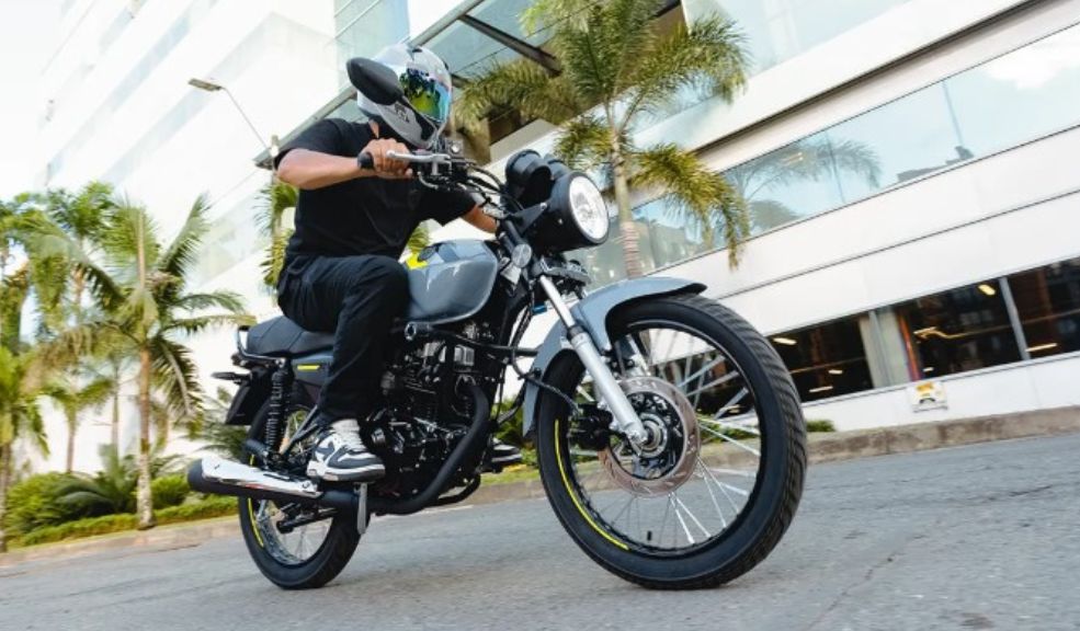 AKT lanza la NKD 125 Classic V3 Edición Especial la moto más vendida del país se renueva