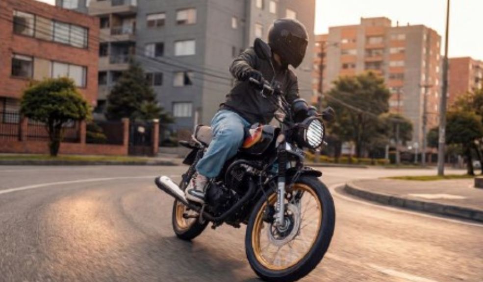 AKT lanza la NKD 125 Classic V3 Edición Especial la moto más vendida del país se renueva