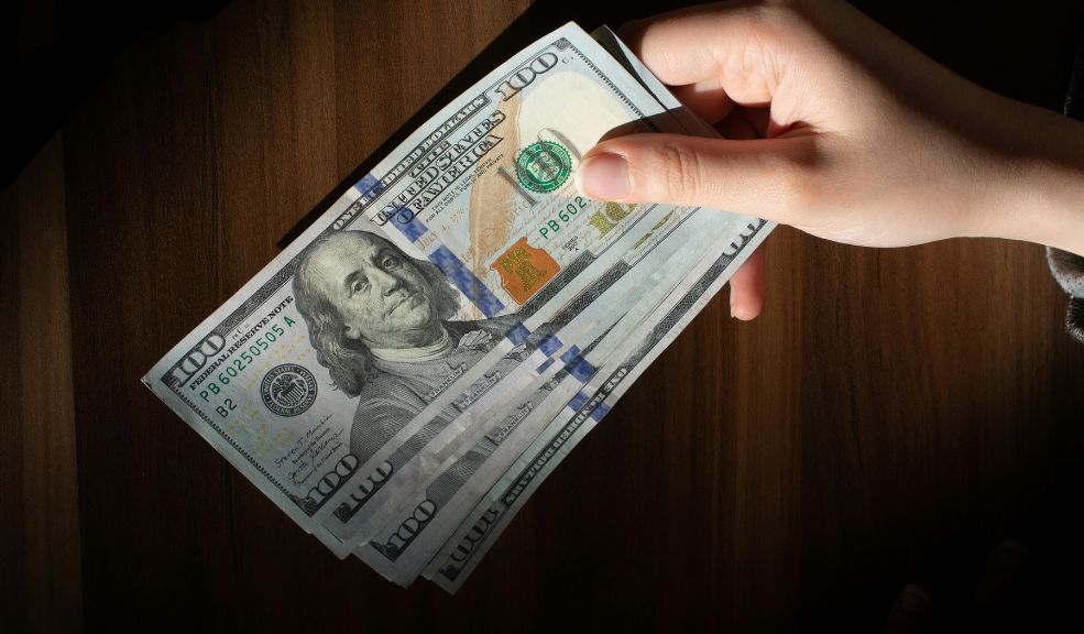 Dólar a la baja ¿se abaratan los vehículos en el país