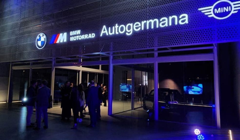 Autogermana presenta VIBRO en Bogotá test drives, lifestyle y movilidad premium en el Parque de la 93