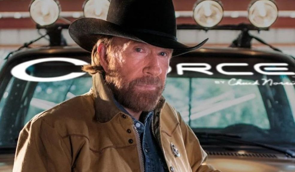 Chuck Norris: del Ford Mustang al Ferrari F8, la colección del legendario actor