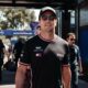 El piloto mexicano no pudo registrar tiempo en la clasificación del viernes debido a un problema crónico en su monoplaza. Cadillac lucha contra el reloj para devolver el SP11 a la pista antes de la carrera del domingo.