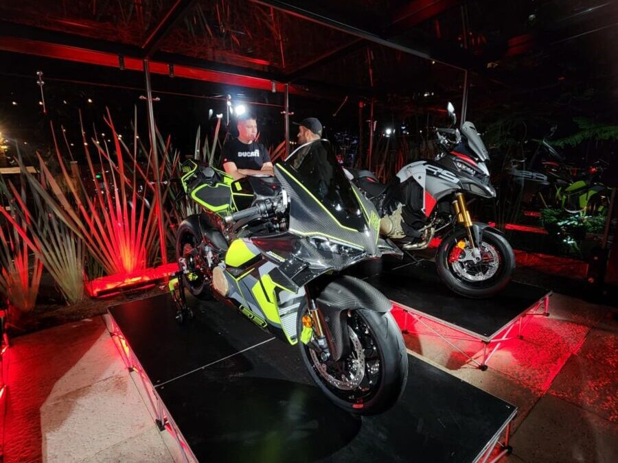 Ducati celebra 100 años en Colombia con una joya única la Panigale V4 Lamborghini